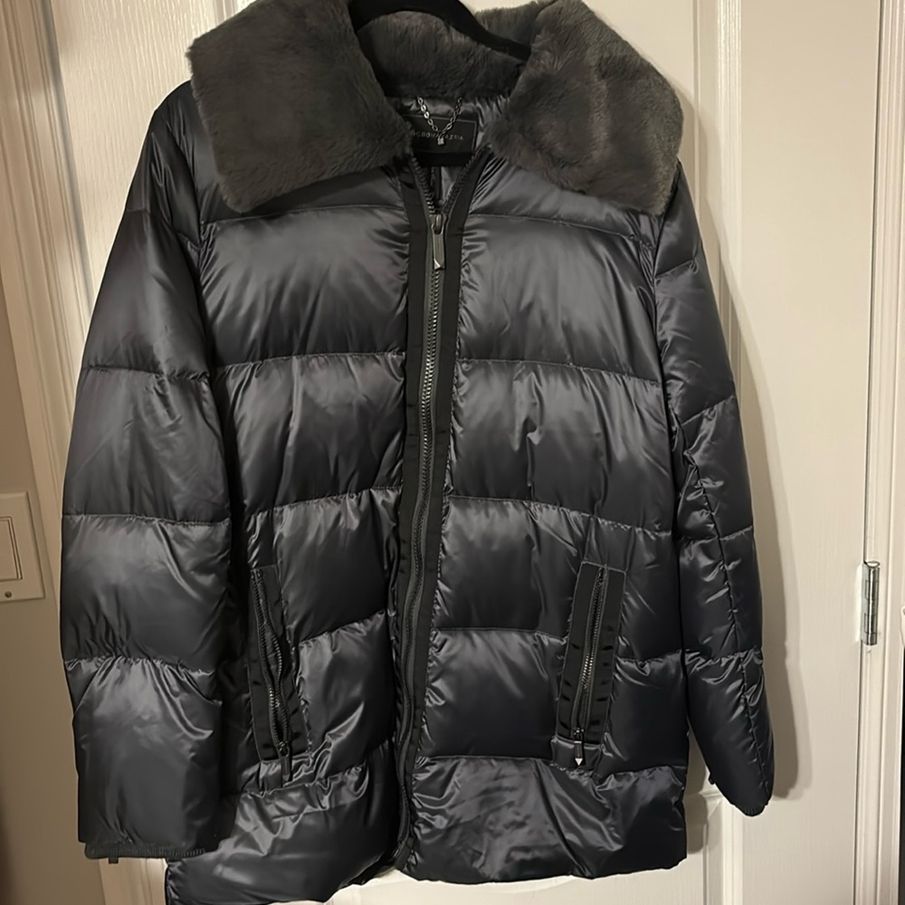 Bcbg max azria jacket new without tag puffer